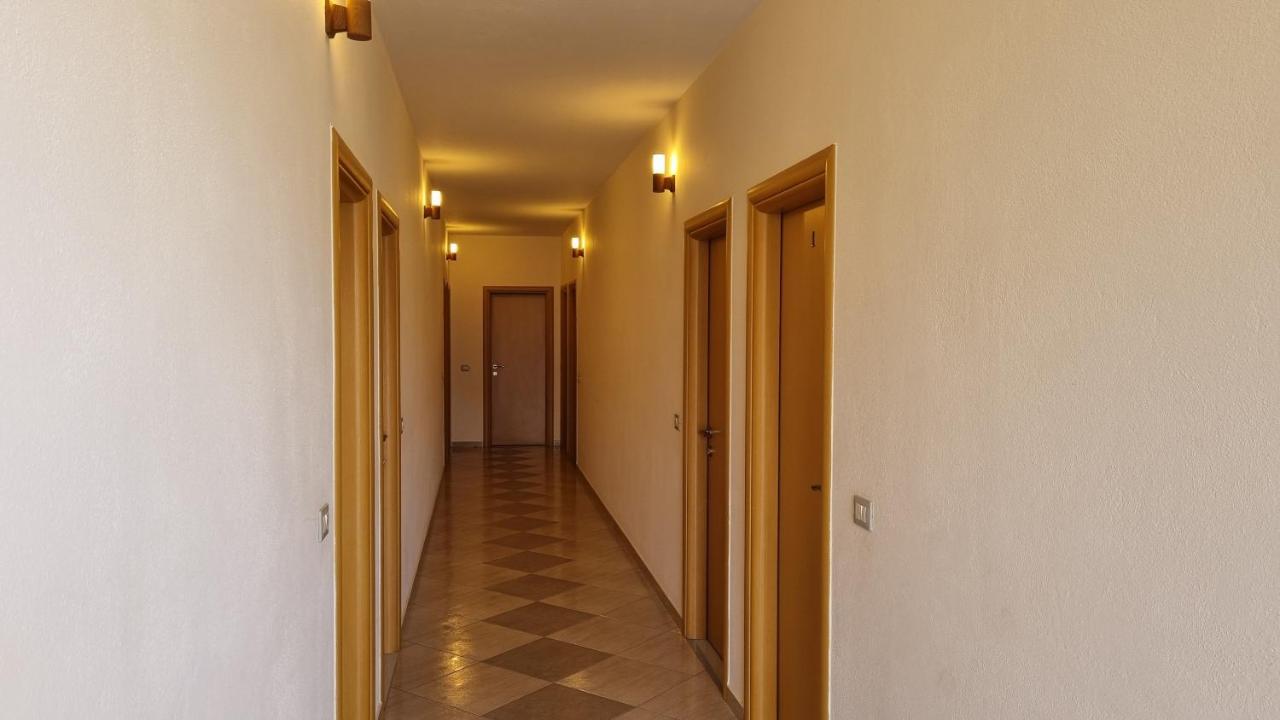 Anmaor Hotel Qeparo Exterior foto